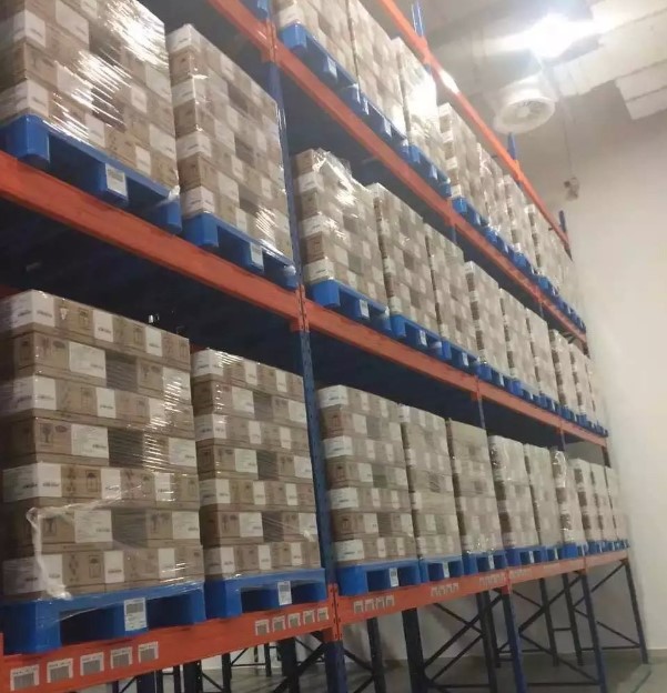 横梁式货架塑料华亿在线如何选择